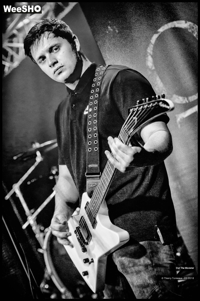 2/39 photos du spectacle Out The Monster