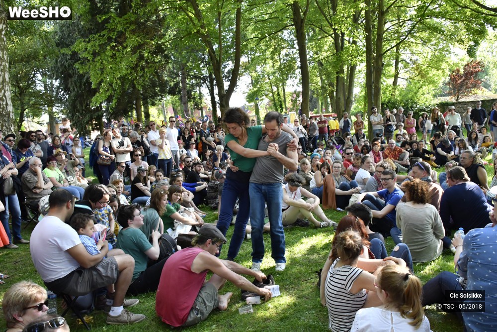 2/31 photos du spectacle Rejoindre le papillon