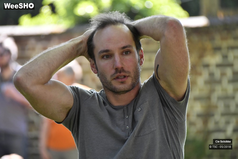 18/31 photos du spectacle Rejoindre le papillon