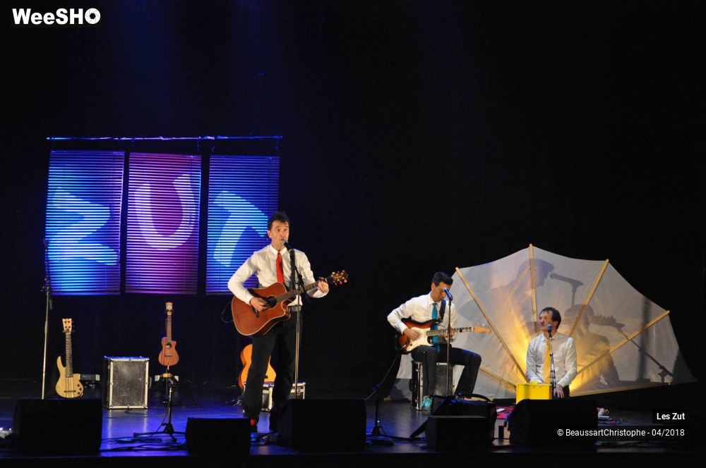 26/45 photos du spectacle Zut, Y'a un Bug 