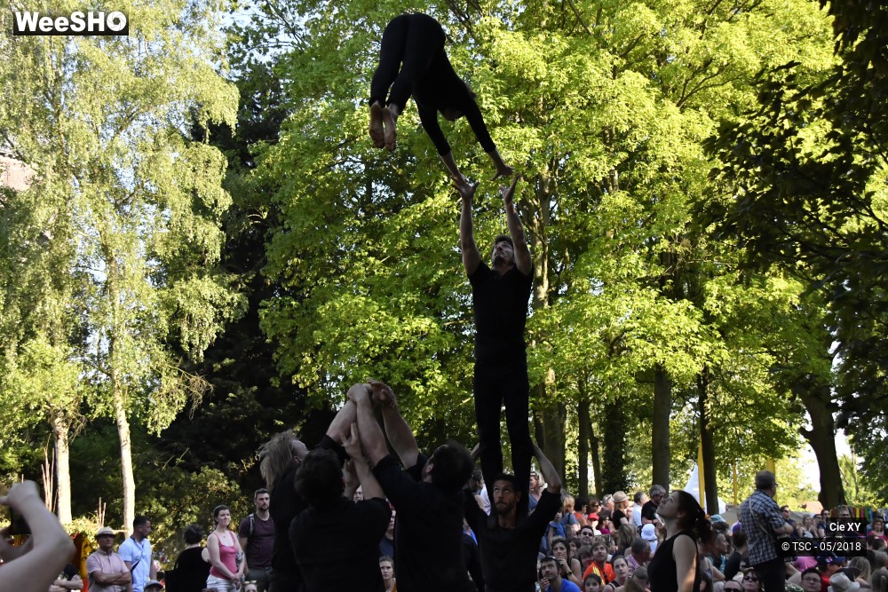 8/11 photos du spectacle Les Voyages Exp.1