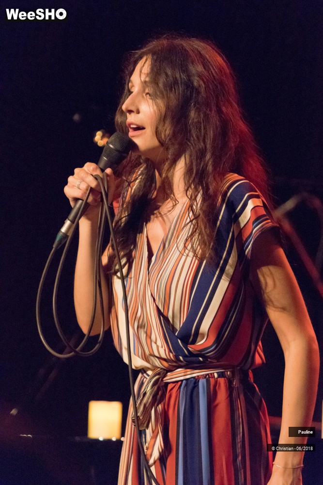 1/48 photos du spectacle Pauline