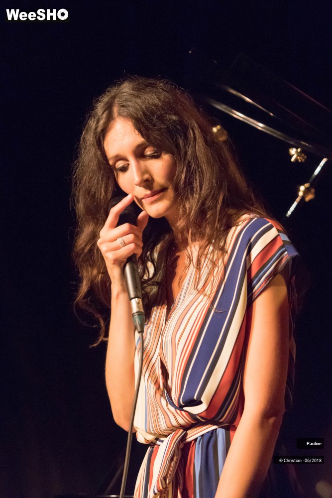 21/48 photos du spectacle Pauline