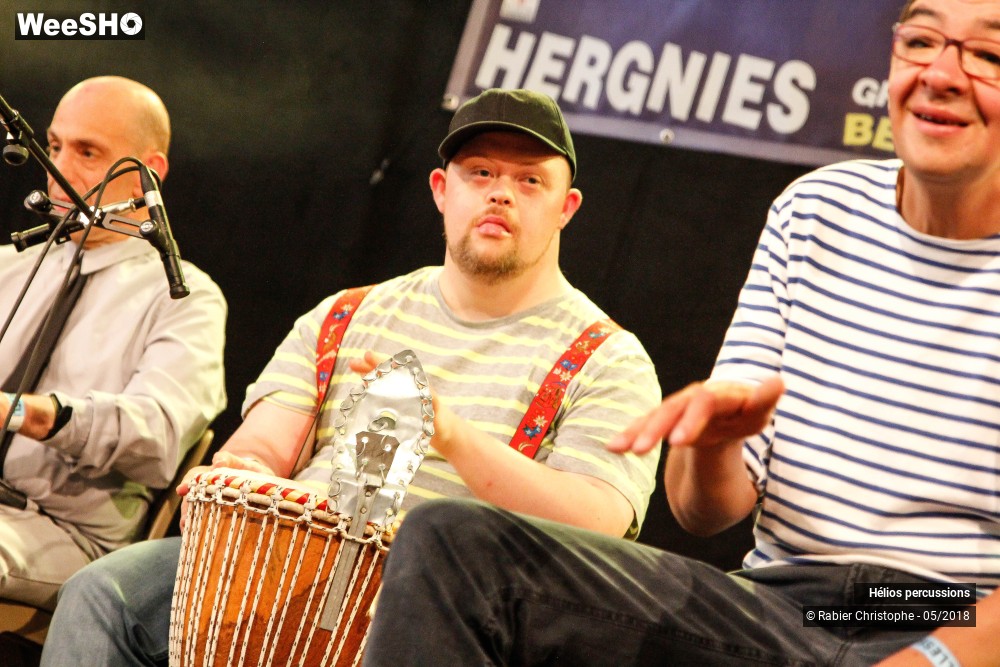 26/47 photos du spectacle Hélios Percussions avec les danseurs de l?APEI du Valenciennois