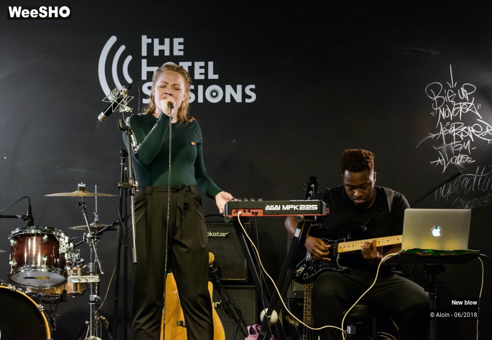 22/41 photos du spectacle New Blow