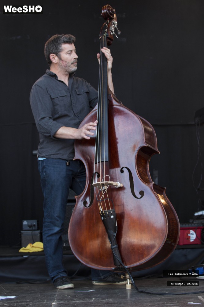 6/19 photos du spectacle Les hurlements d'Léo