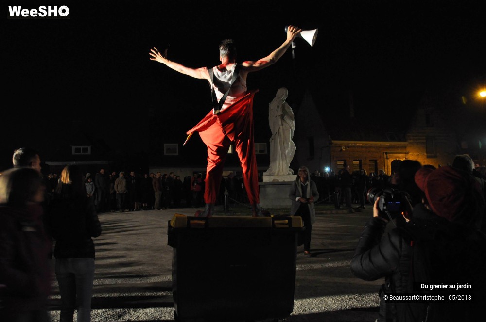 32/38 photos du spectacle Pryl, un prophète à la rue