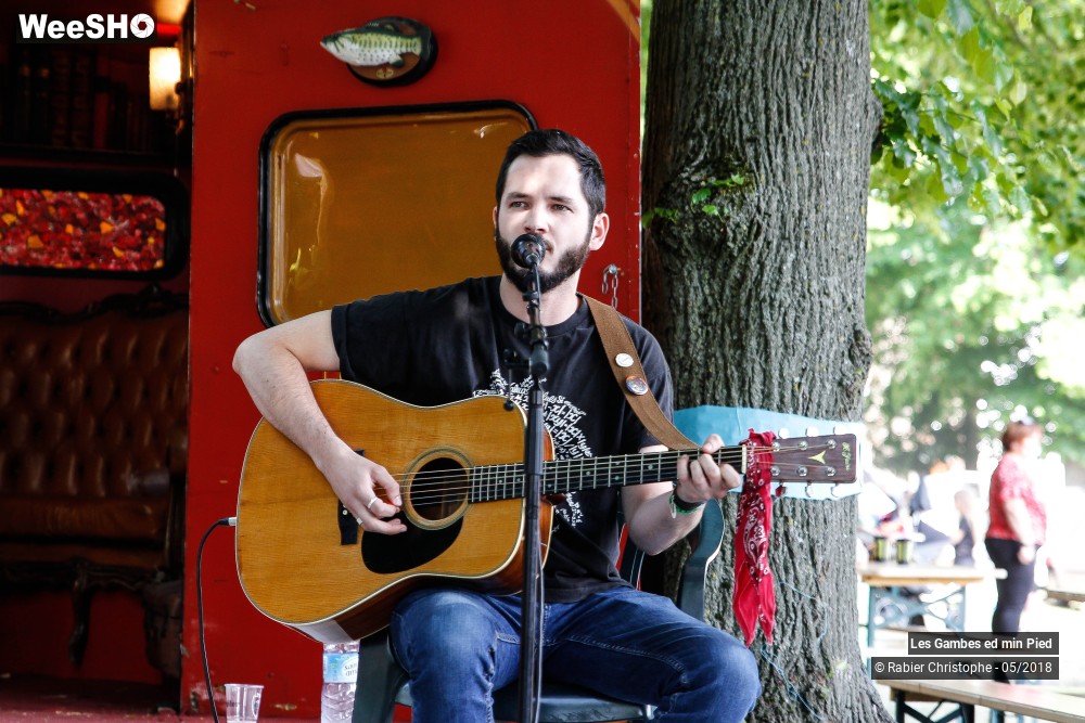 5/24 photos du spectacle Les gambes ed min pied