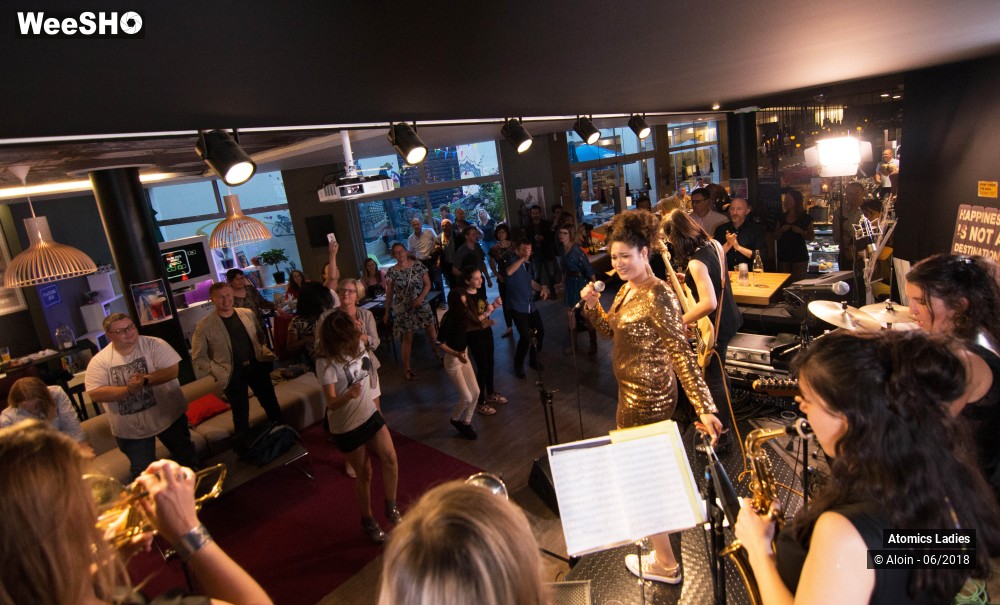 23/33 photos du spectacle Atomic Ladies