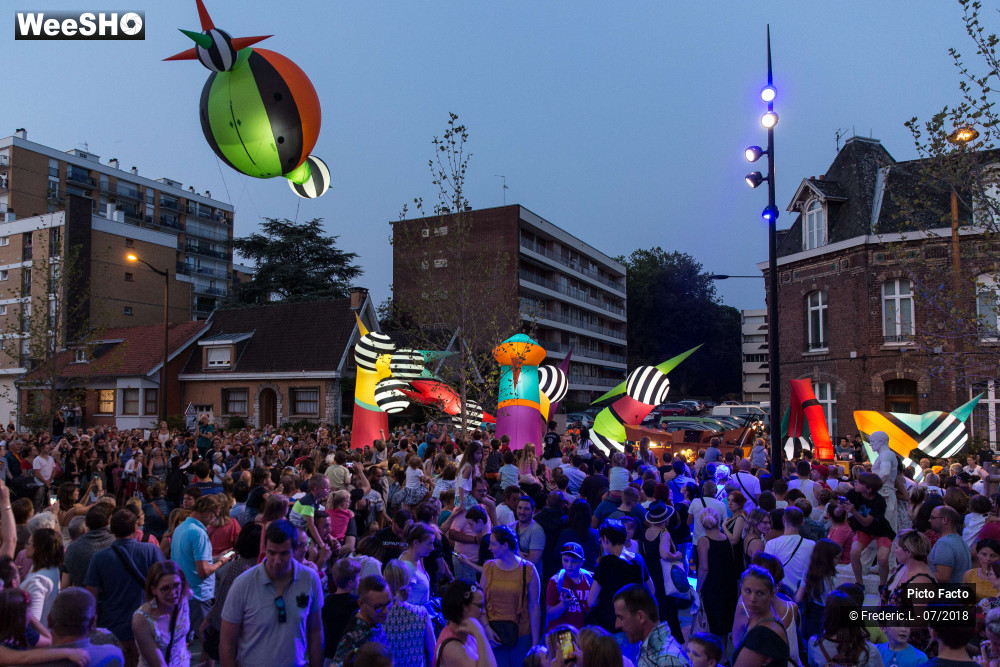 3/72 photos du spectacle Les Lampadophores