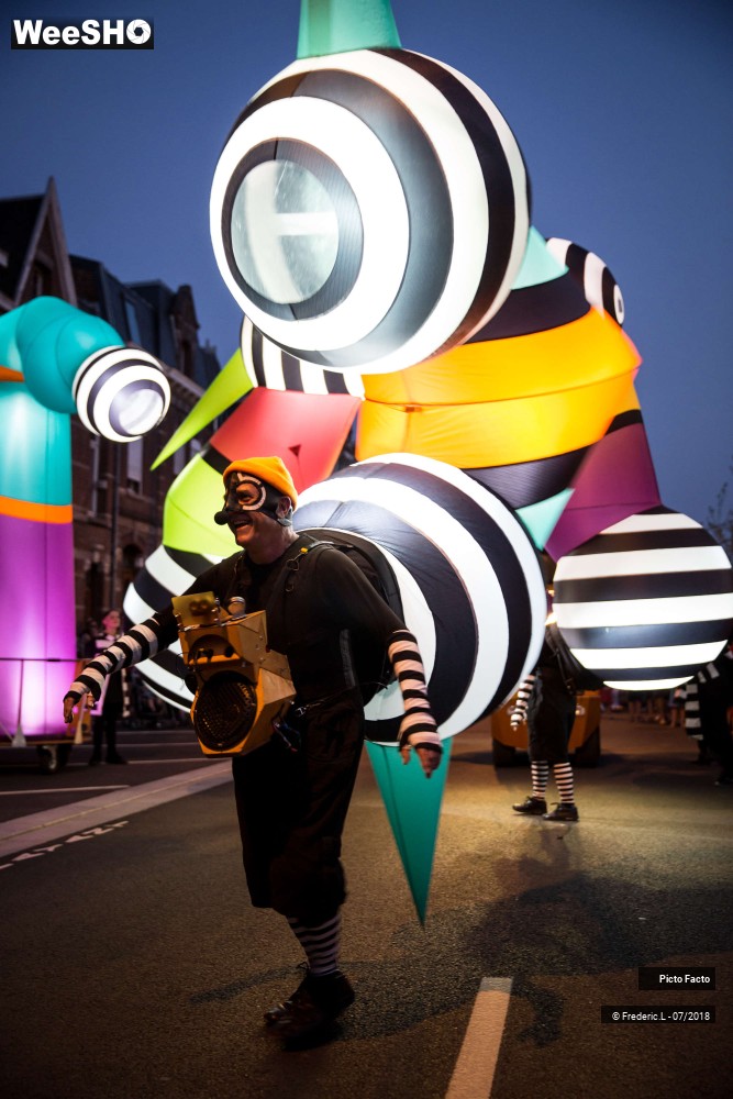 48/72 photos du spectacle Les Lampadophores