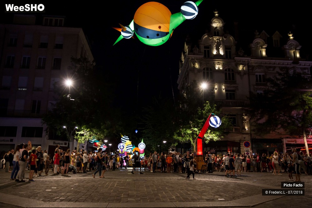 62/72 photos du spectacle Les Lampadophores