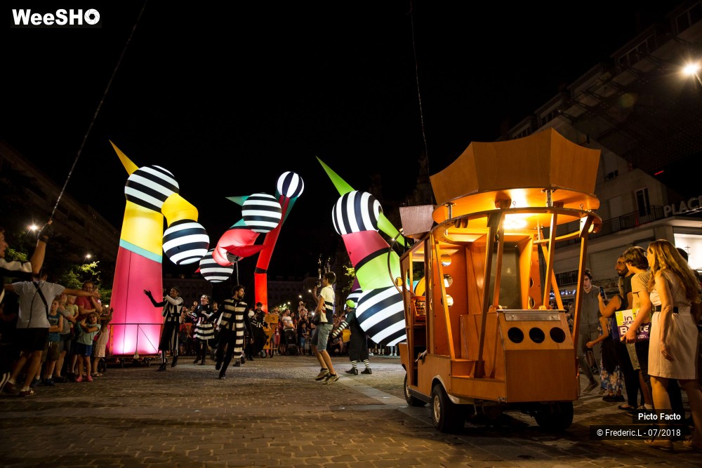 63/72 photos du spectacle Les Lampadophores