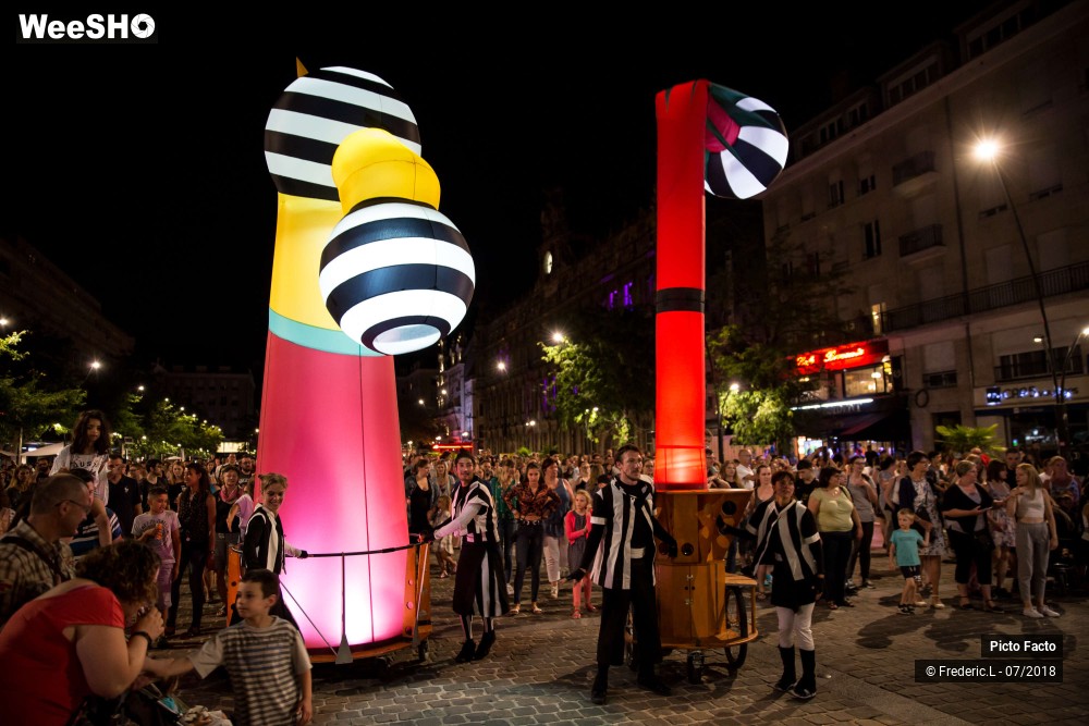 65/72 photos du spectacle Les Lampadophores