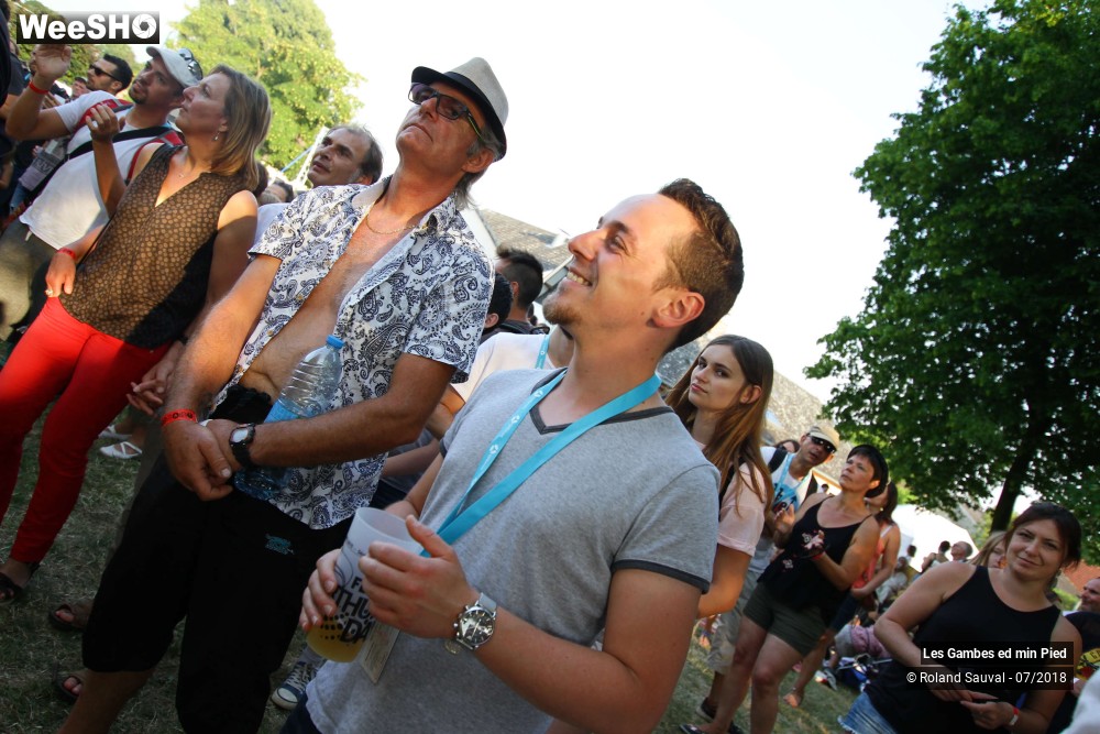 21/47 photos du spectacle Les gambes ed min pied