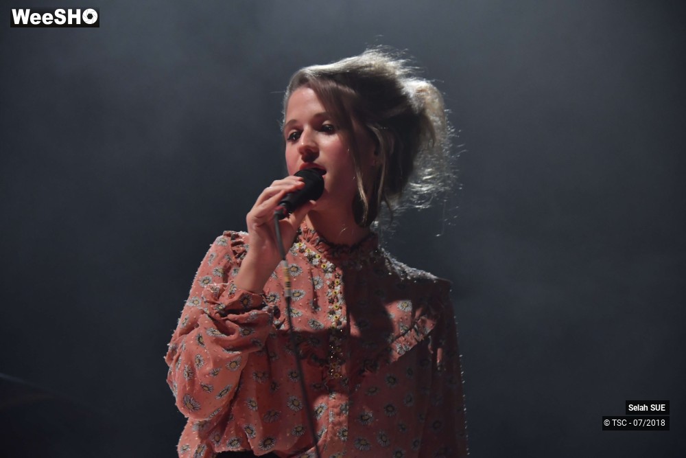 5/10 photos du spectacle Selah Sue Acoustic