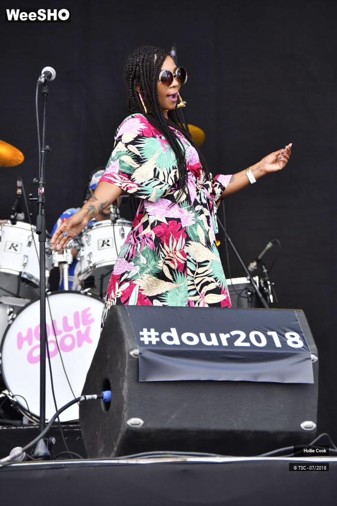 1/19 photos du spectacle Hollie Cook