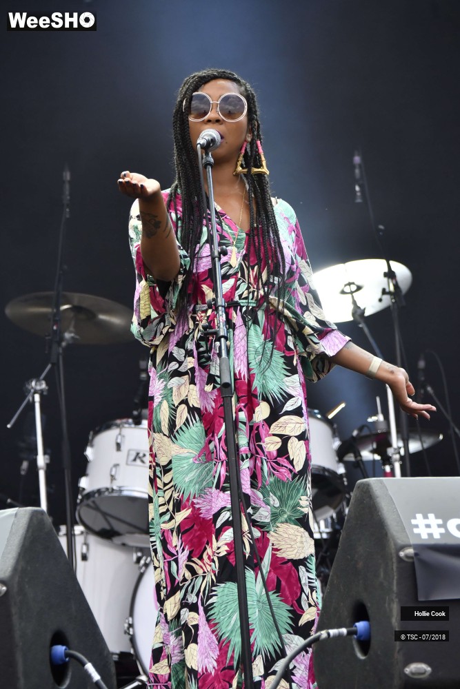 9/19 photos du spectacle Hollie Cook