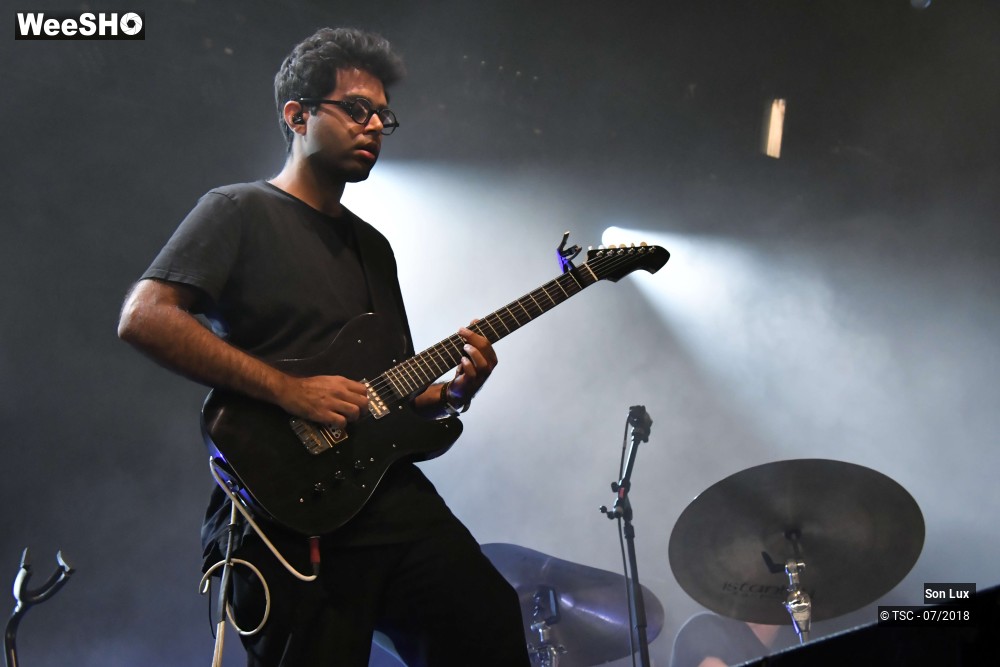 7/9 photos du spectacle Son Lux