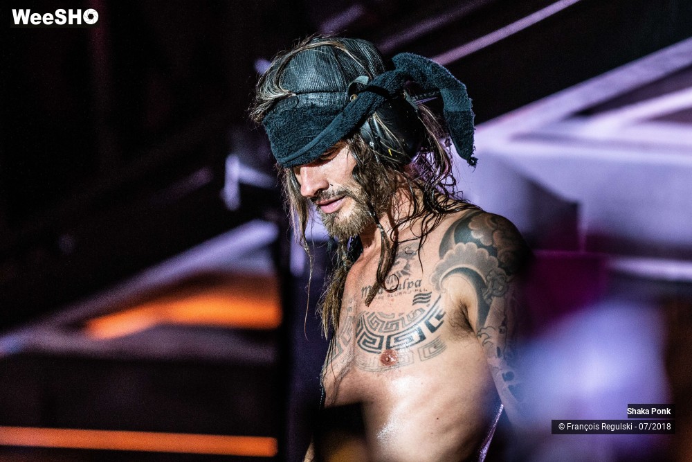 23/26 photos du spectacle Shaka Ponk