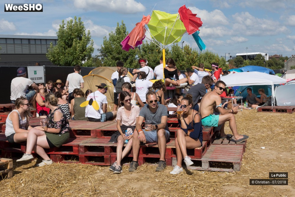 31/49 photos du spectacle Festival Les Nuits Secrètes 2018 : Ambiance sur le camping