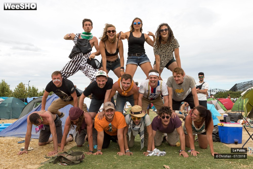 32/49 photos du spectacle Festival Les Nuits Secrètes 2018 : Ambiance sur le camping