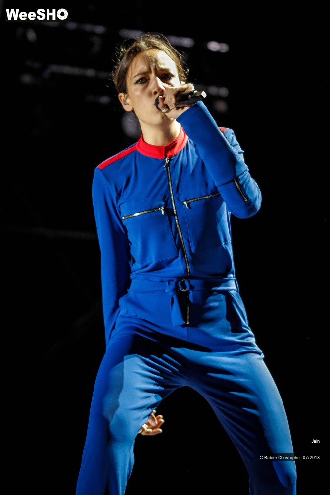 31/31 photos du spectacle Jain