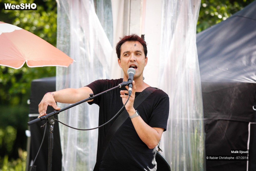 8/20 photos du spectacle Malik Djoudi