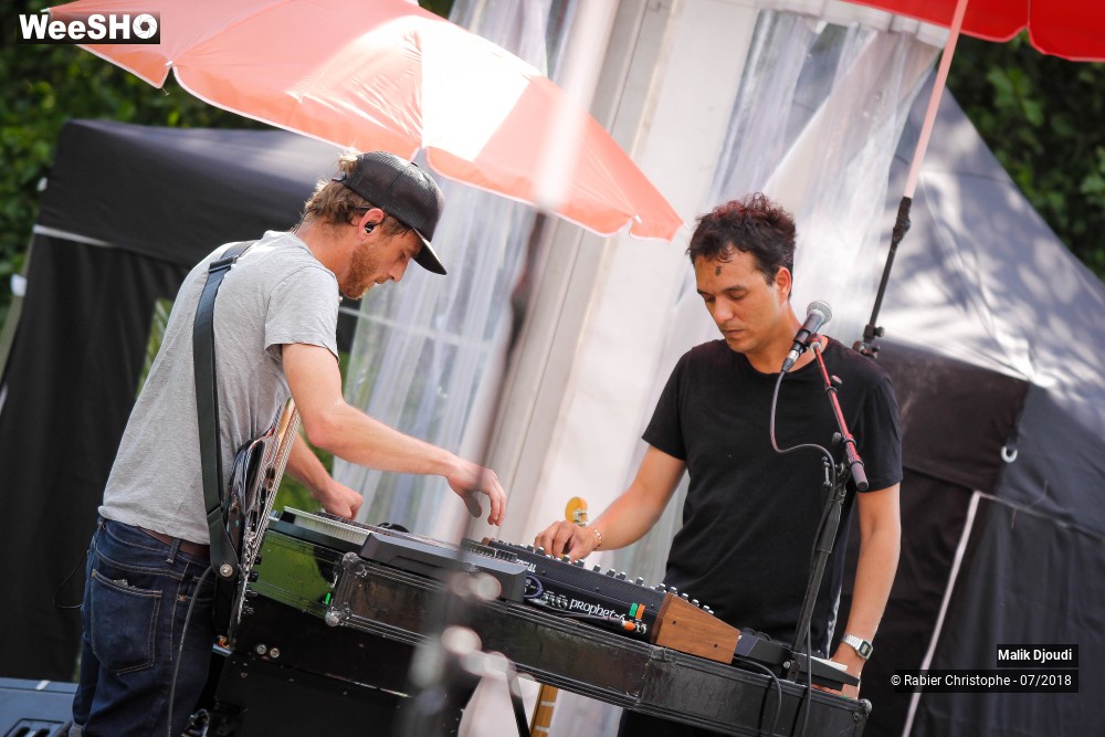 14/20 photos du spectacle Malik Djoudi