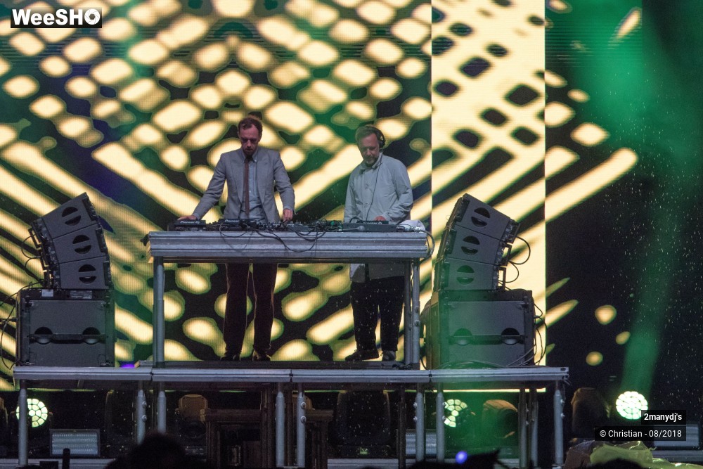 4/18 photos du spectacle 2manydj's