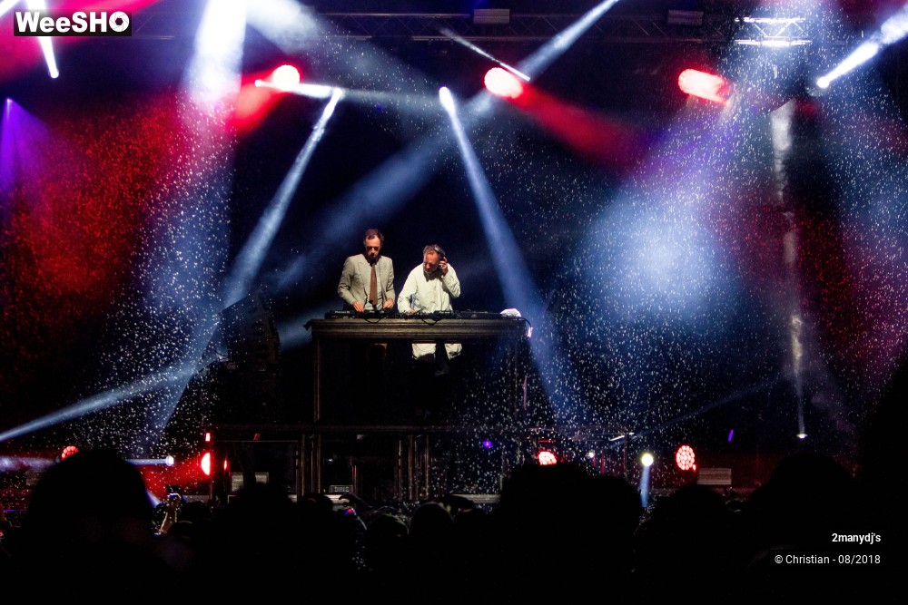 5/18 photos du spectacle 2manydj's