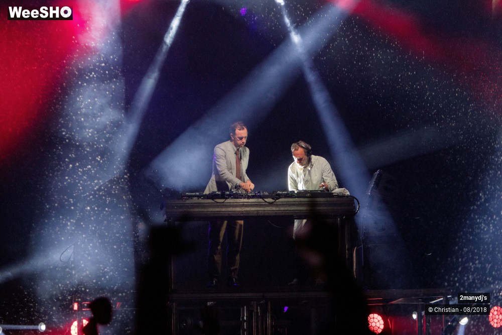 11/18 photos du spectacle 2manydj's