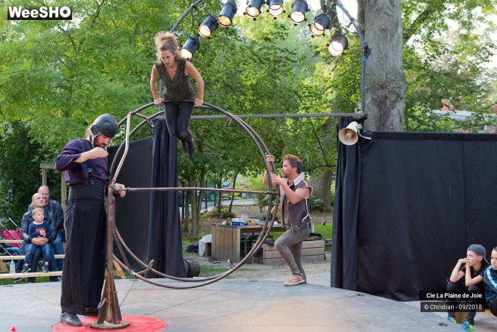 30/31 photos du spectacle L'oeil de la Bête