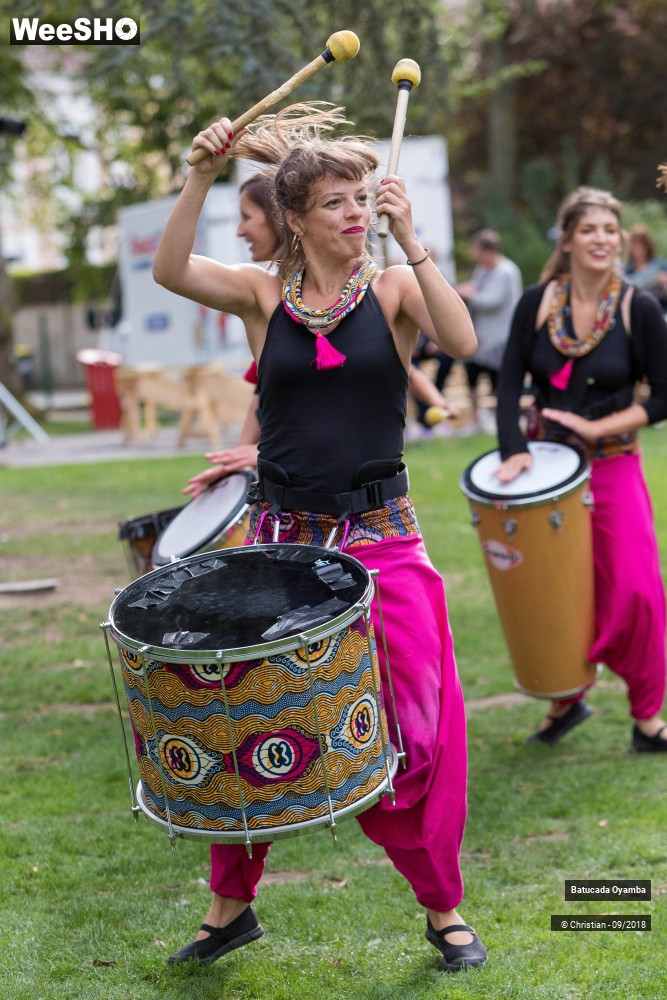 15/31 photos du spectacle La Batucada Oyamba