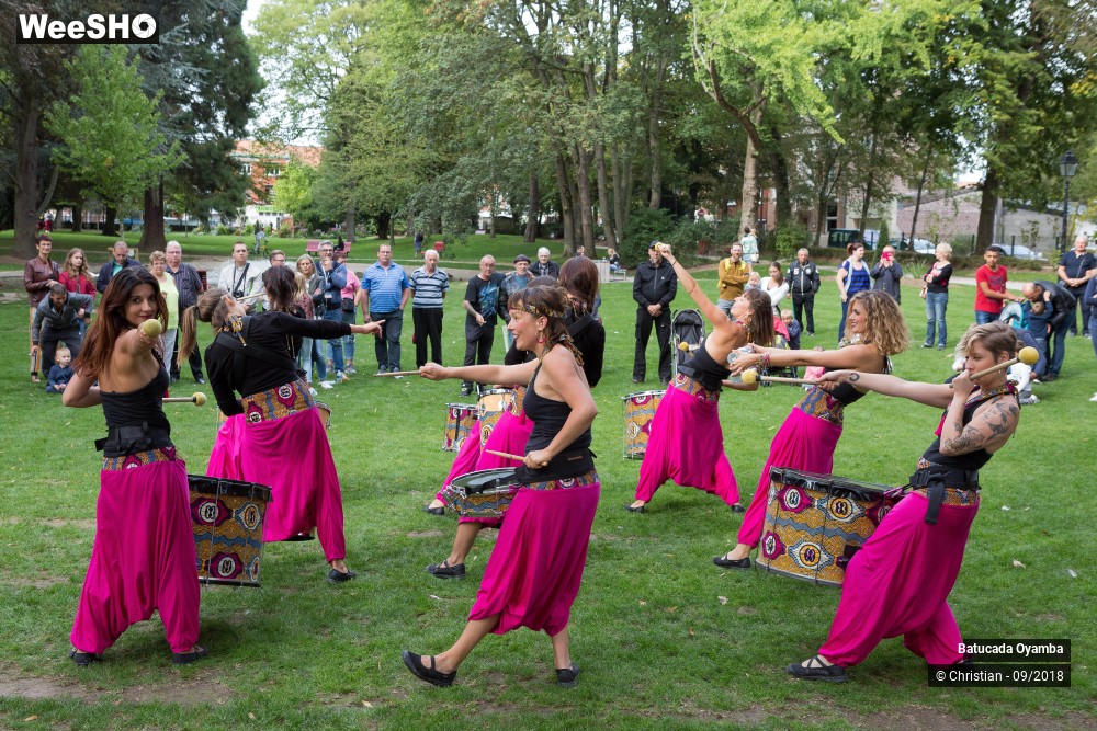 25/31 photos du spectacle La Batucada Oyamba
