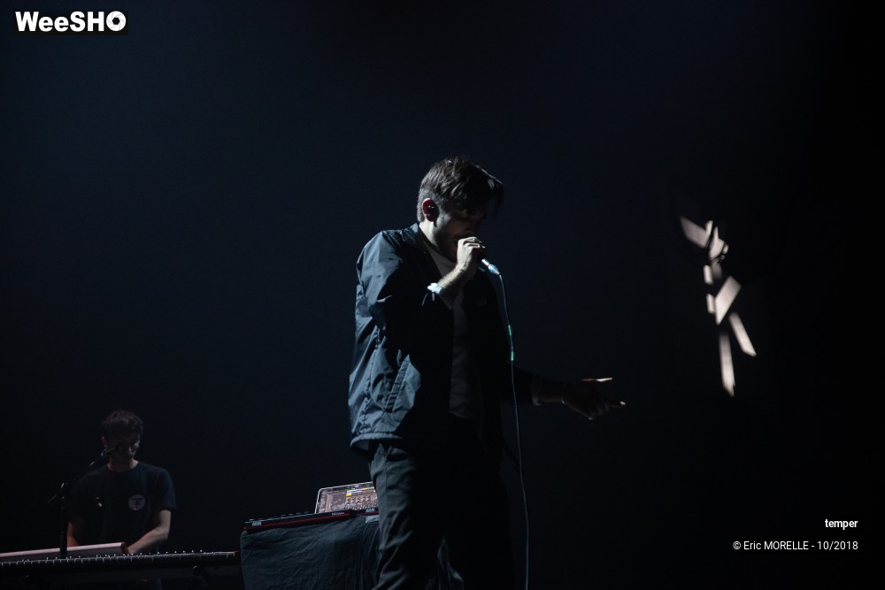 56/100 photos du spectacle temper