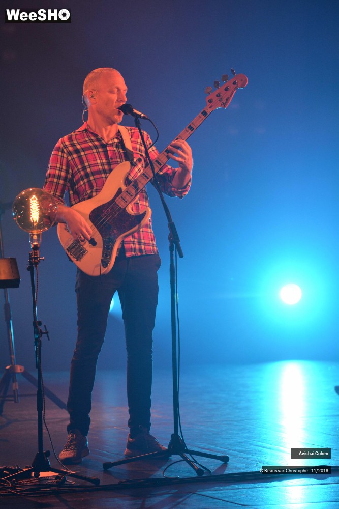 9/33 photos du spectacle Avishai Cohen