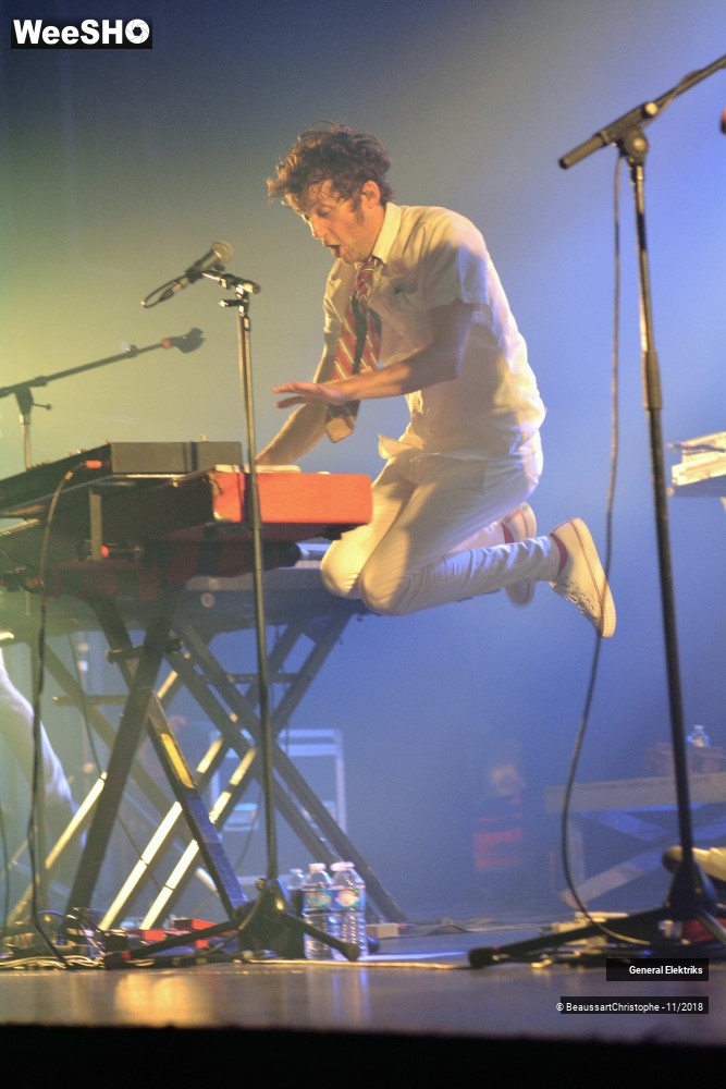 17/50 photos du spectacle General Elektriks