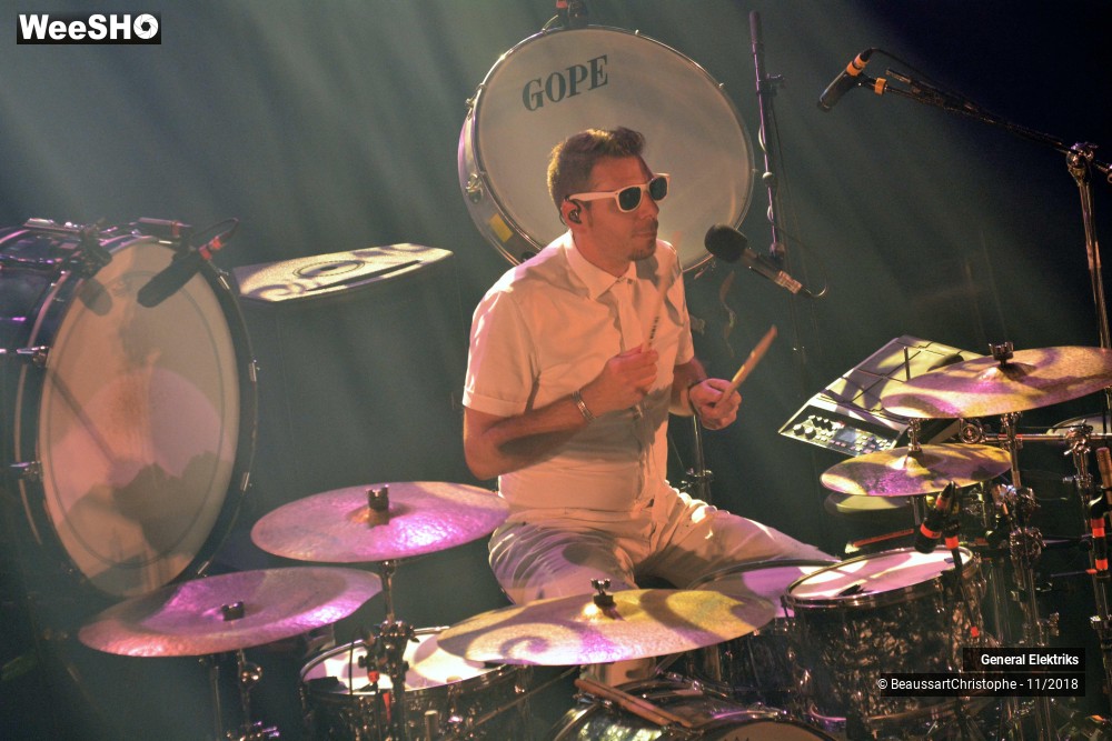 23/50 photos du spectacle General Elektriks