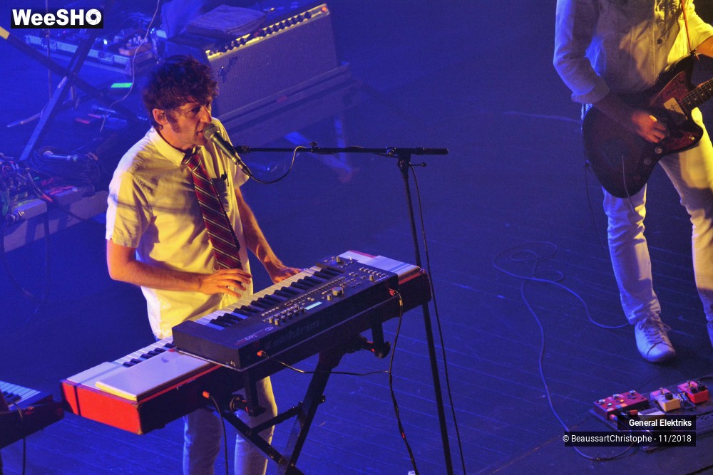 29/50 photos du spectacle General Elektriks