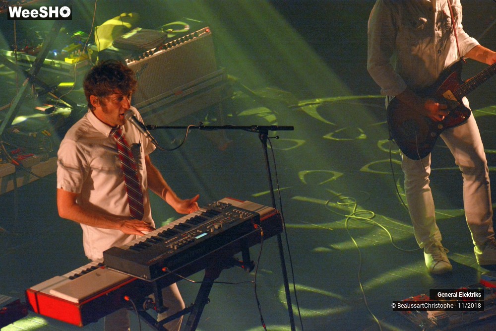 43/50 photos du spectacle General Elektriks