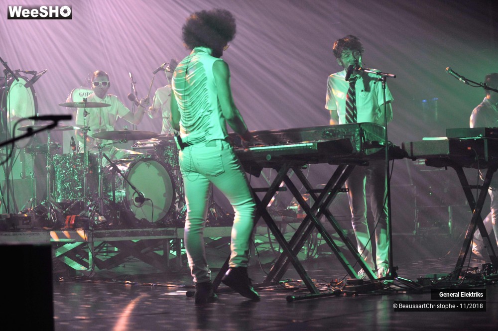 44/50 photos du spectacle General Elektriks