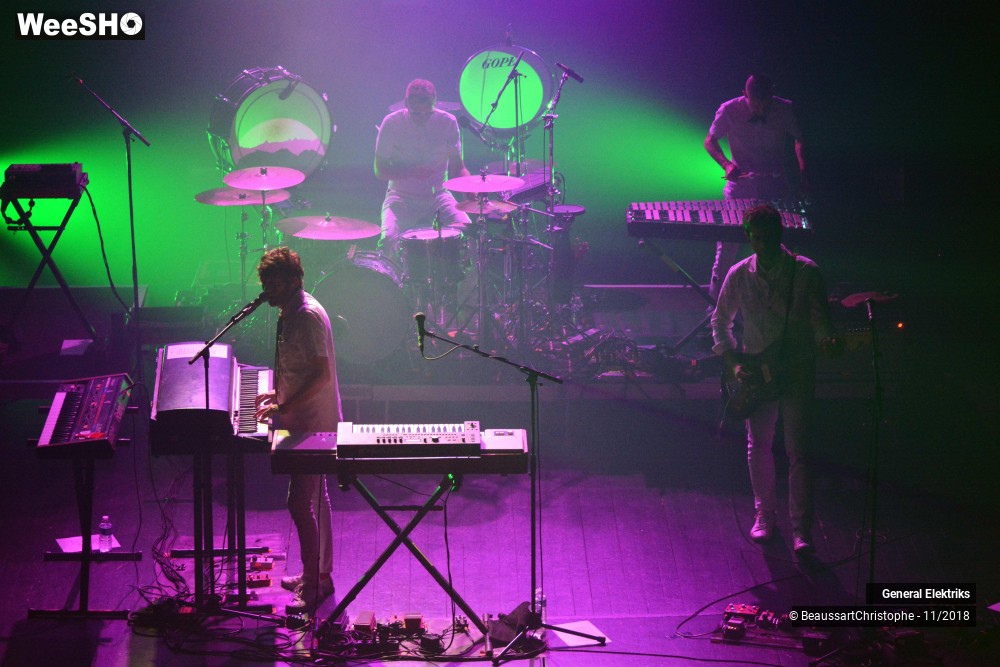 46/50 photos du spectacle General Elektriks