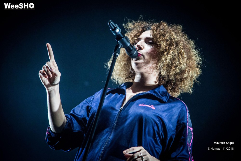 16/18 photos du spectacle Maureen Angot
