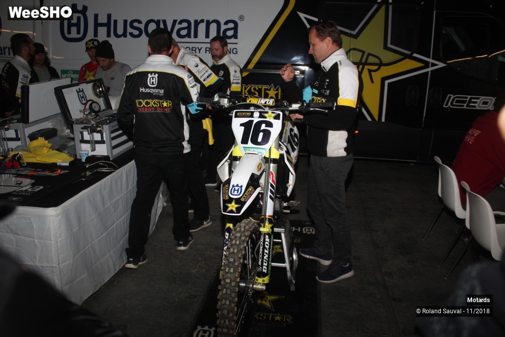 11/30 photos du spectacle Supercross Paris 2018 Ambiance