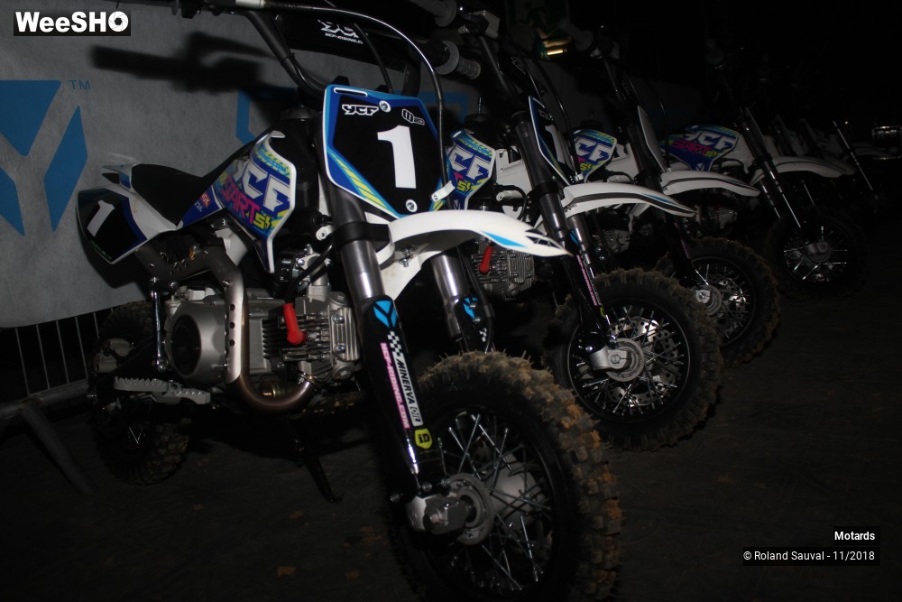 13/30 photos du spectacle Supercross Paris 2018 Ambiance