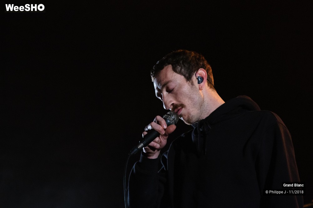 17/19 photos du spectacle Grand Blanc
