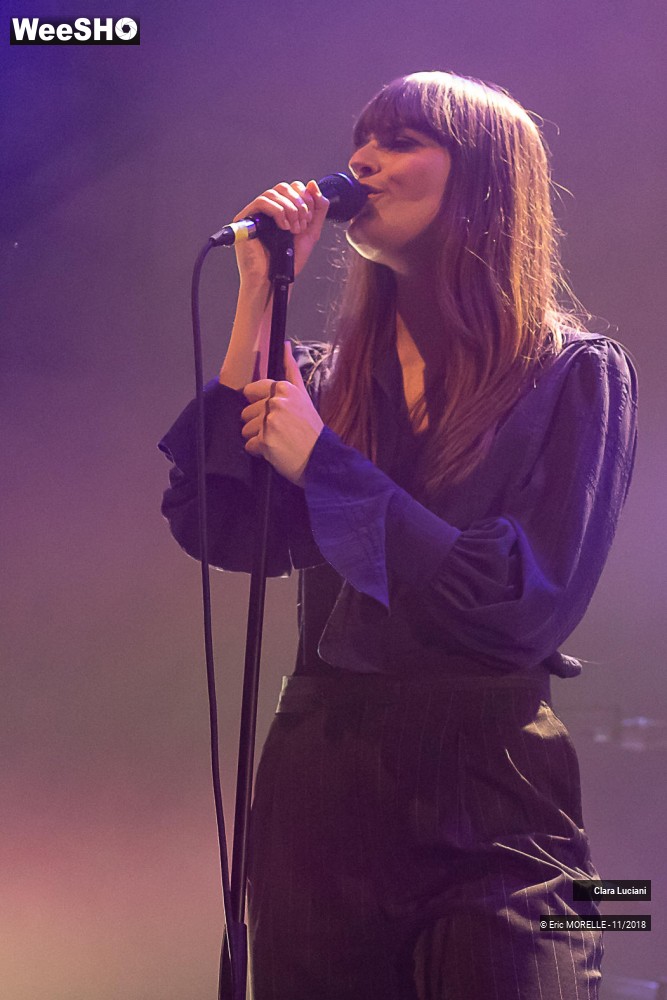 12/53 photos du spectacle Clara Luciani