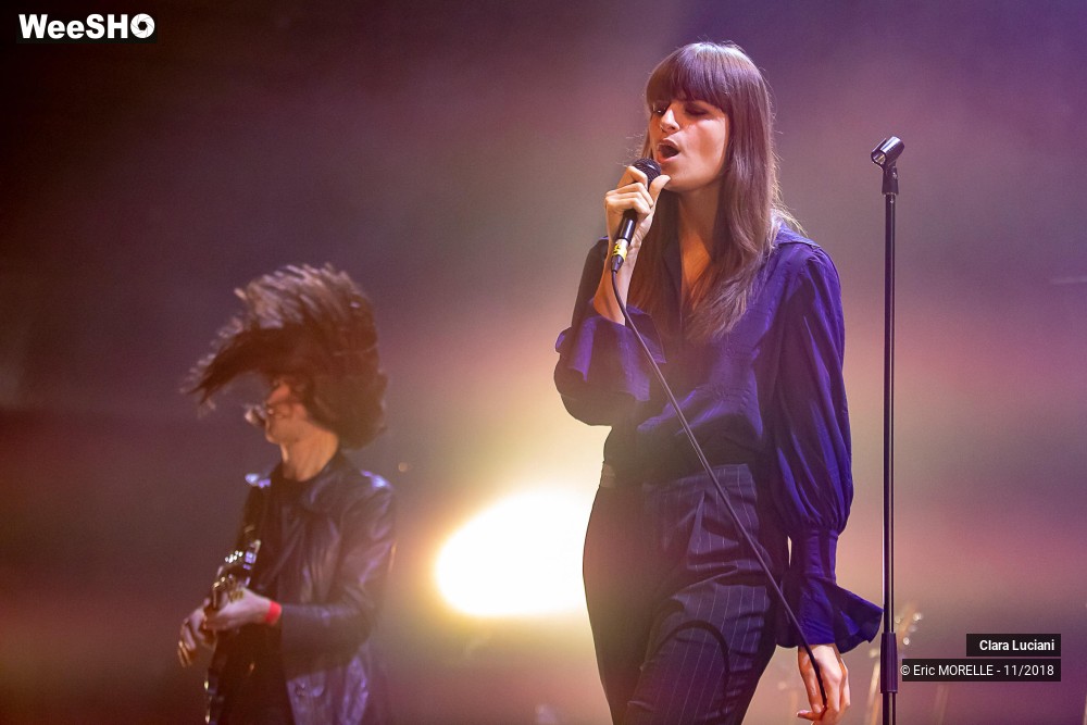 26/53 photos du spectacle Clara Luciani