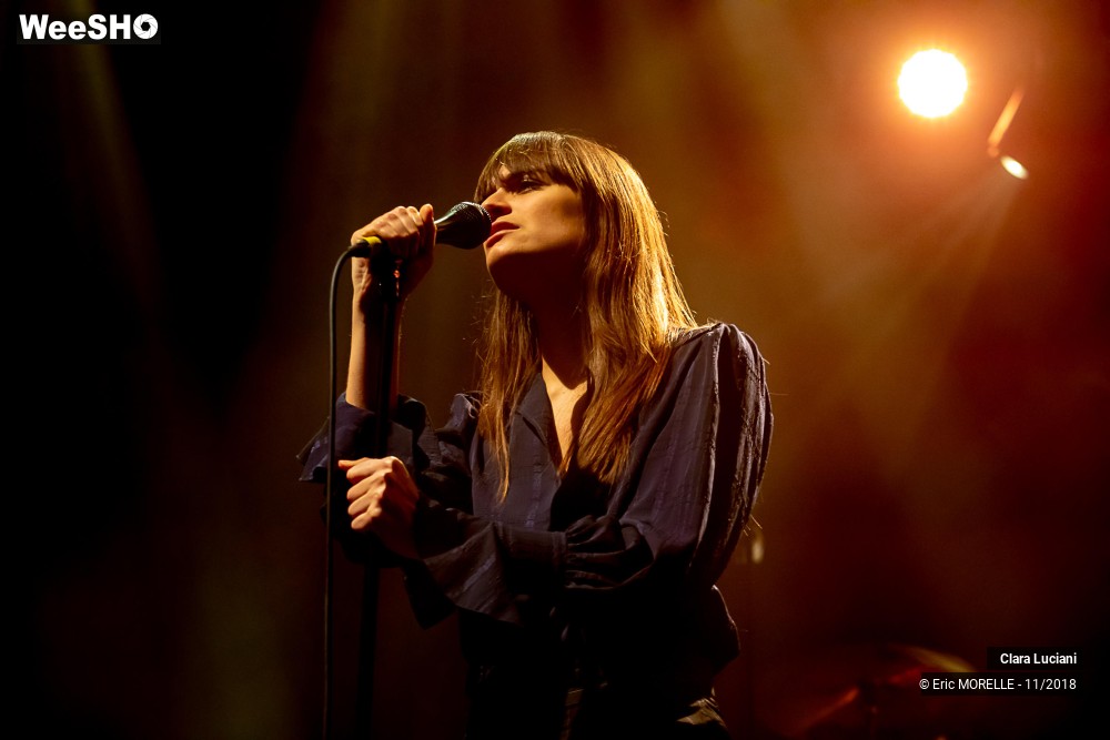 29/53 photos du spectacle Clara Luciani